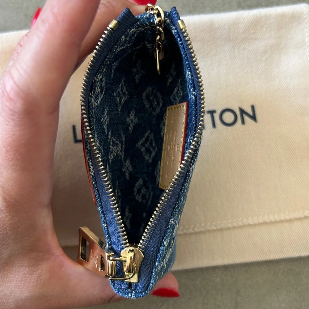 🖤 New! Limited Edition! Louis Vuitton Denim Key Pouch